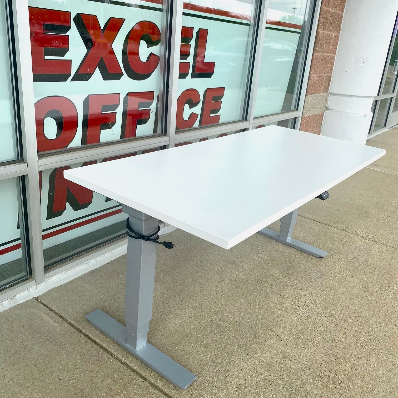 HAWORTH HEIGHT ADJUSTABLE TABLE WITH ELECTRIC BASE, 29x70 - Image 5