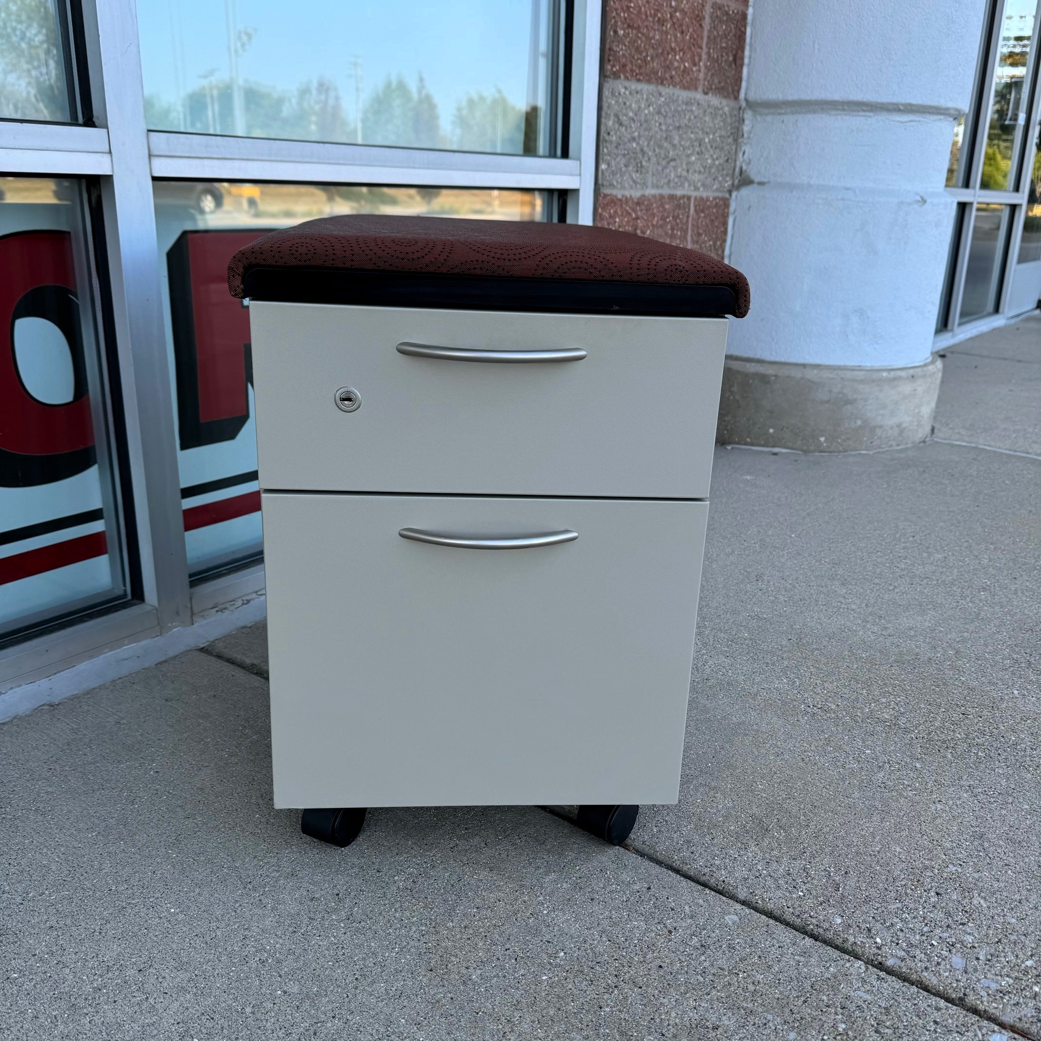 Steelcase Contemporary Box/File Mobile Pedestal - Image 2