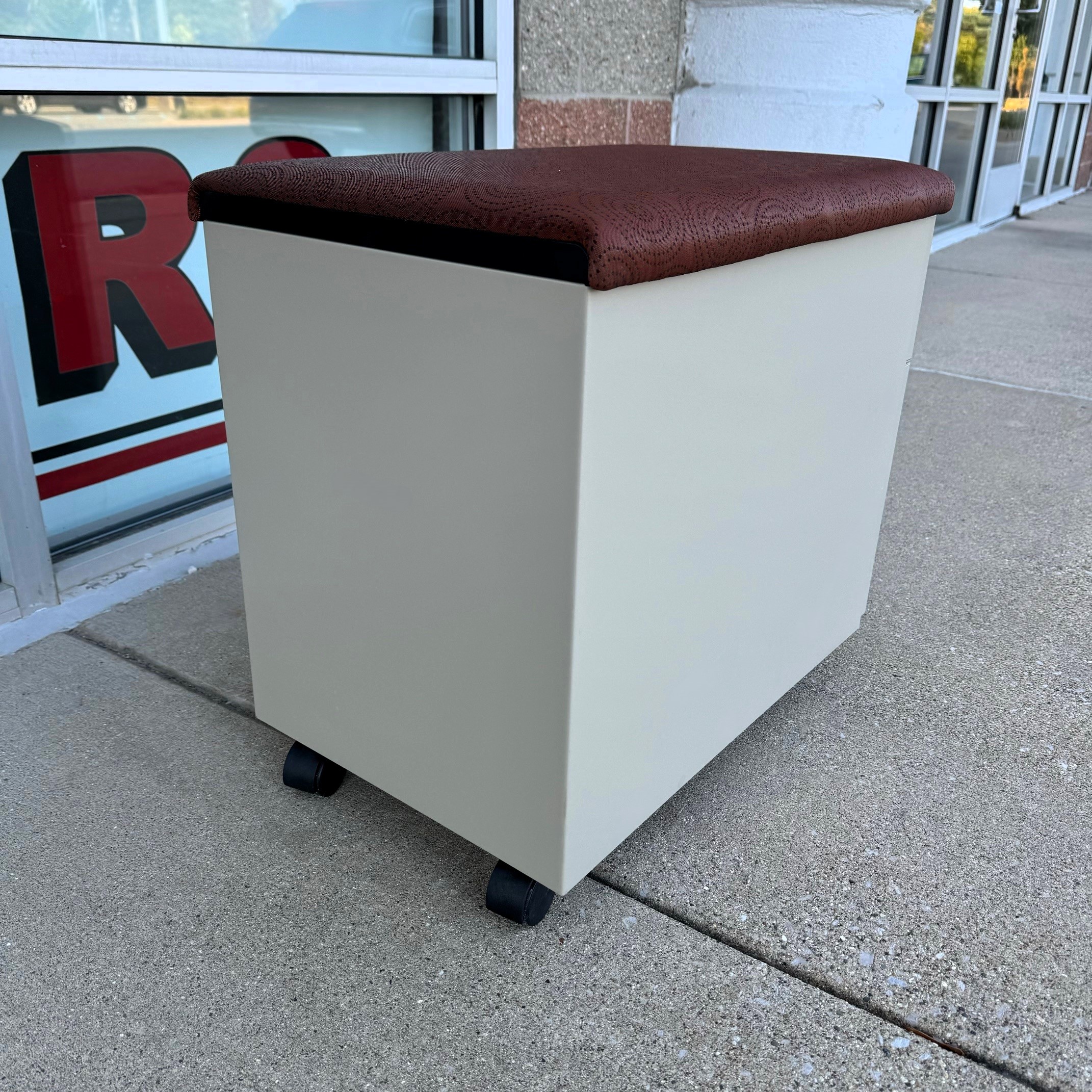 Steelcase Contemporary Box/File Mobile Pedestal - Image 6