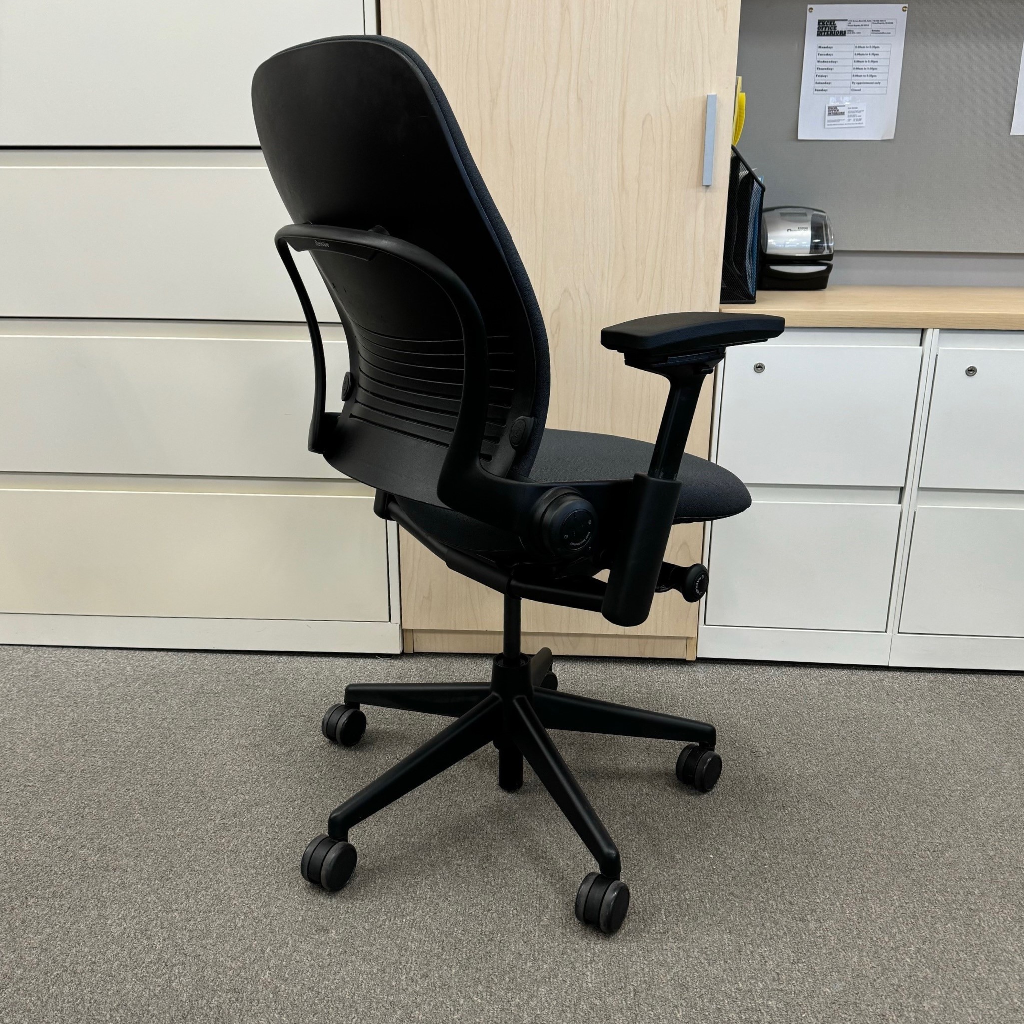 STEELCASE LEAP V-2 TASK CHAIR Charcoal - Image 4