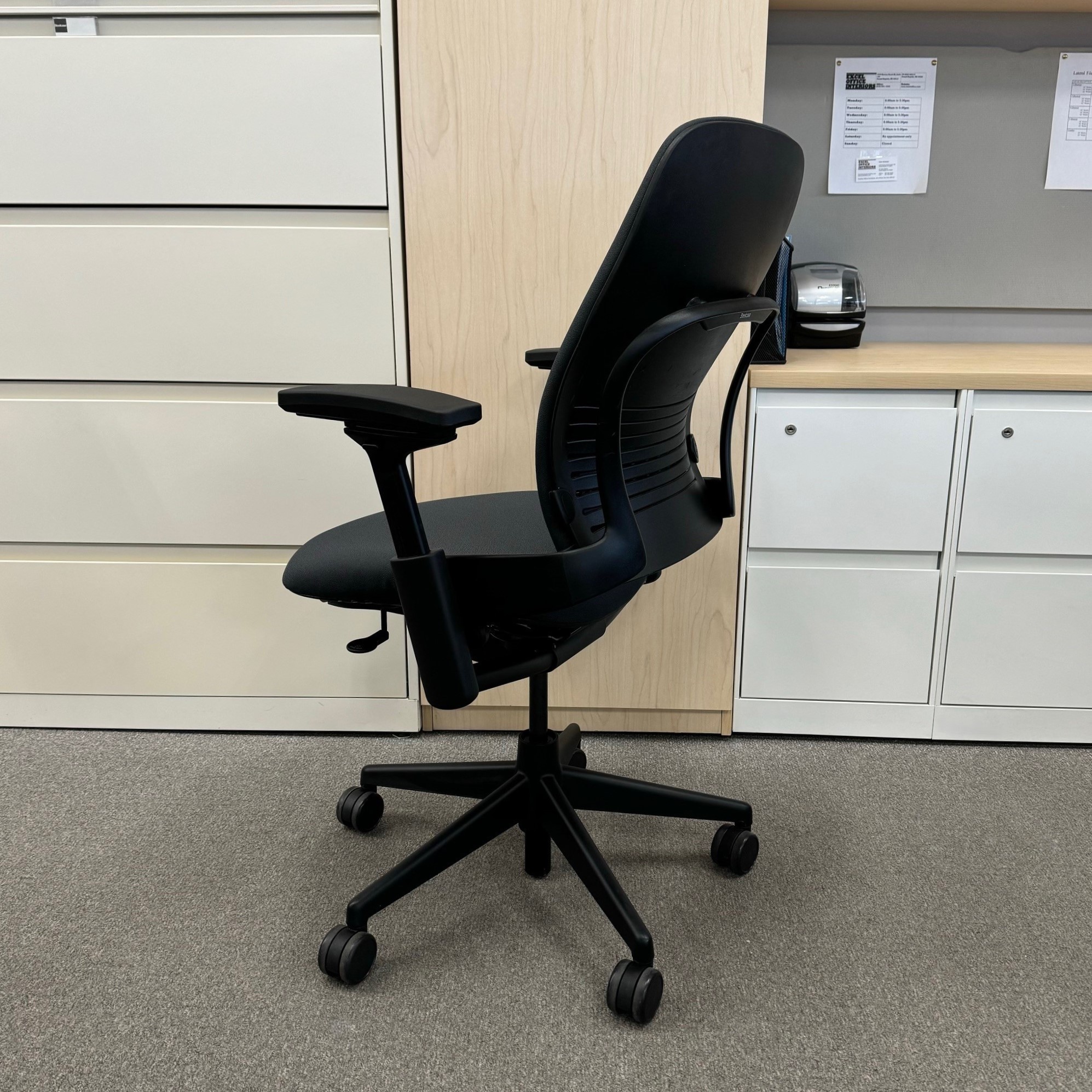 STEELCASE LEAP V-2 TASK CHAIR Charcoal - Image 6