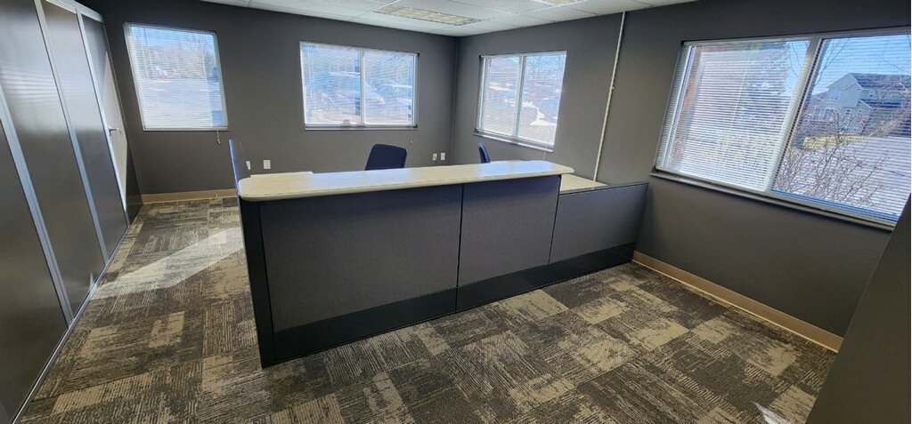 Haworth Compose Reception Station 2