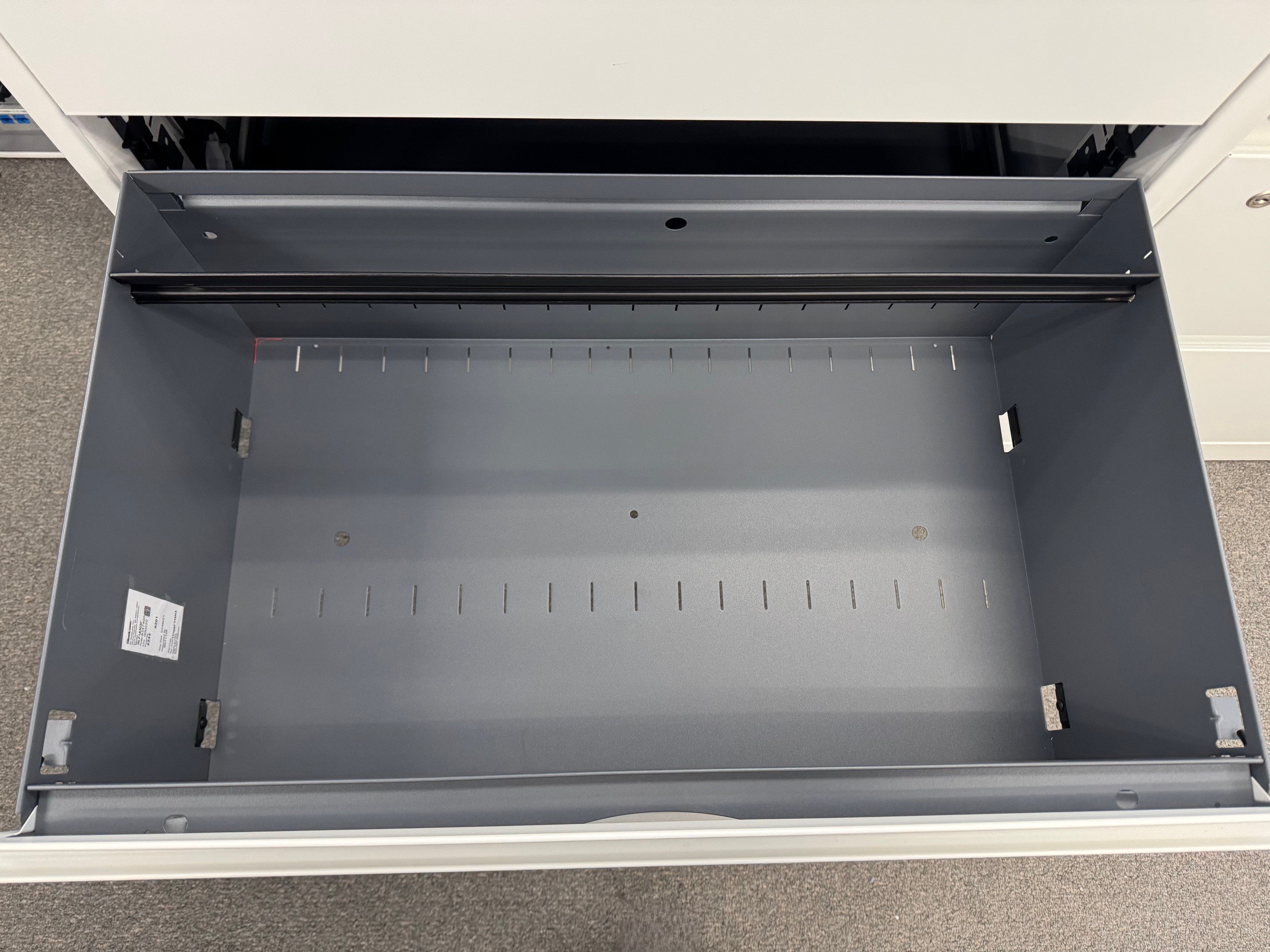 Steelcase Lateral File, 3 Drawer, 30"Wide - Image 4