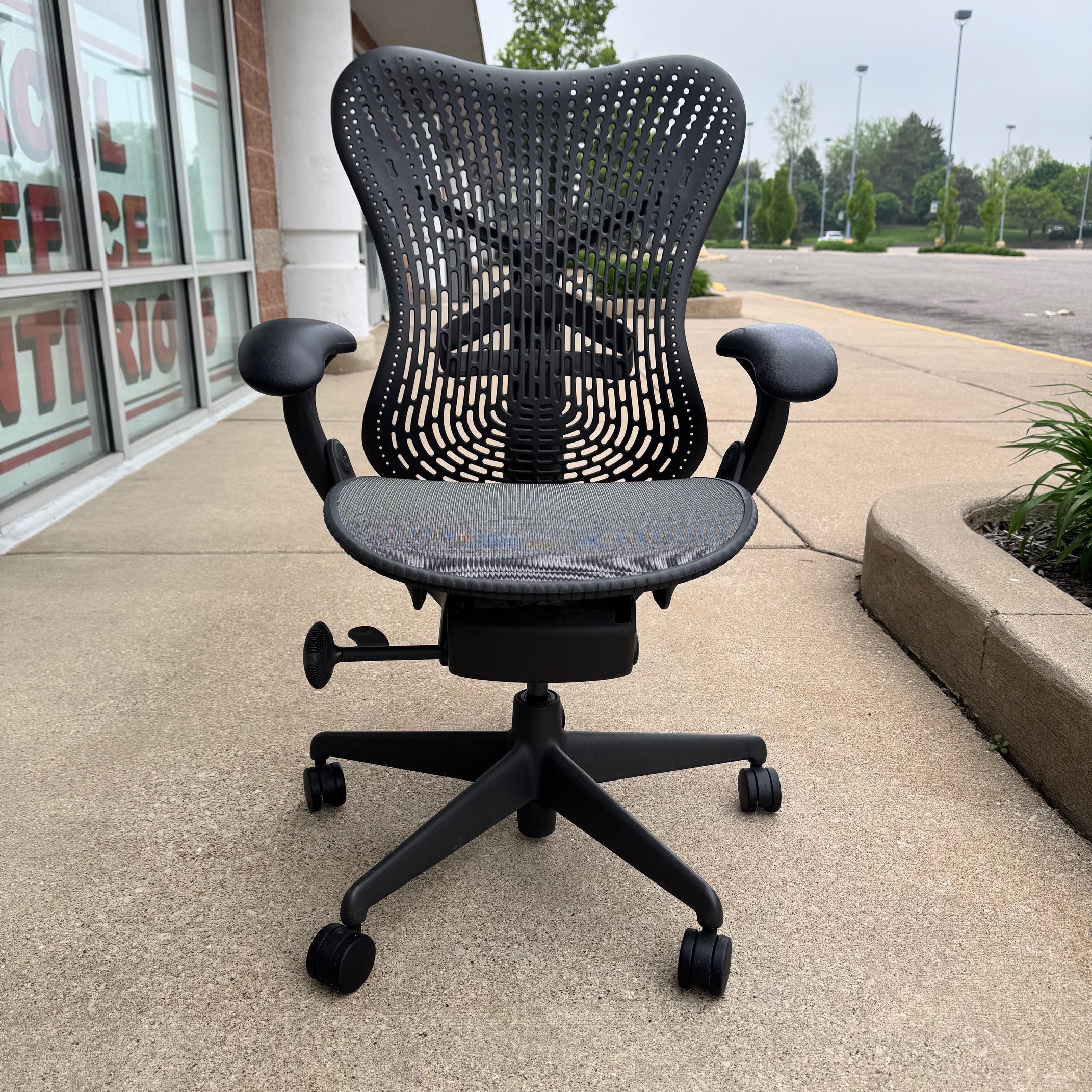 Herman Miller Mirra I Task Chair