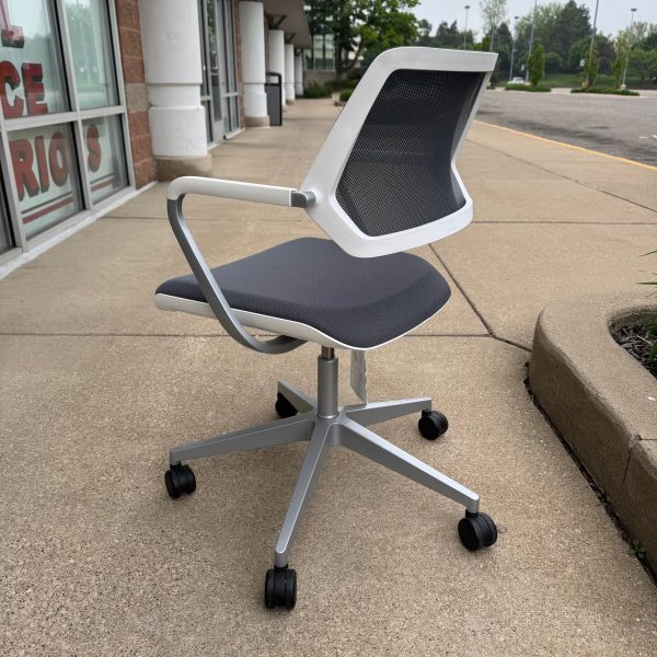Steelcase QiVi Series Chair - Image 6