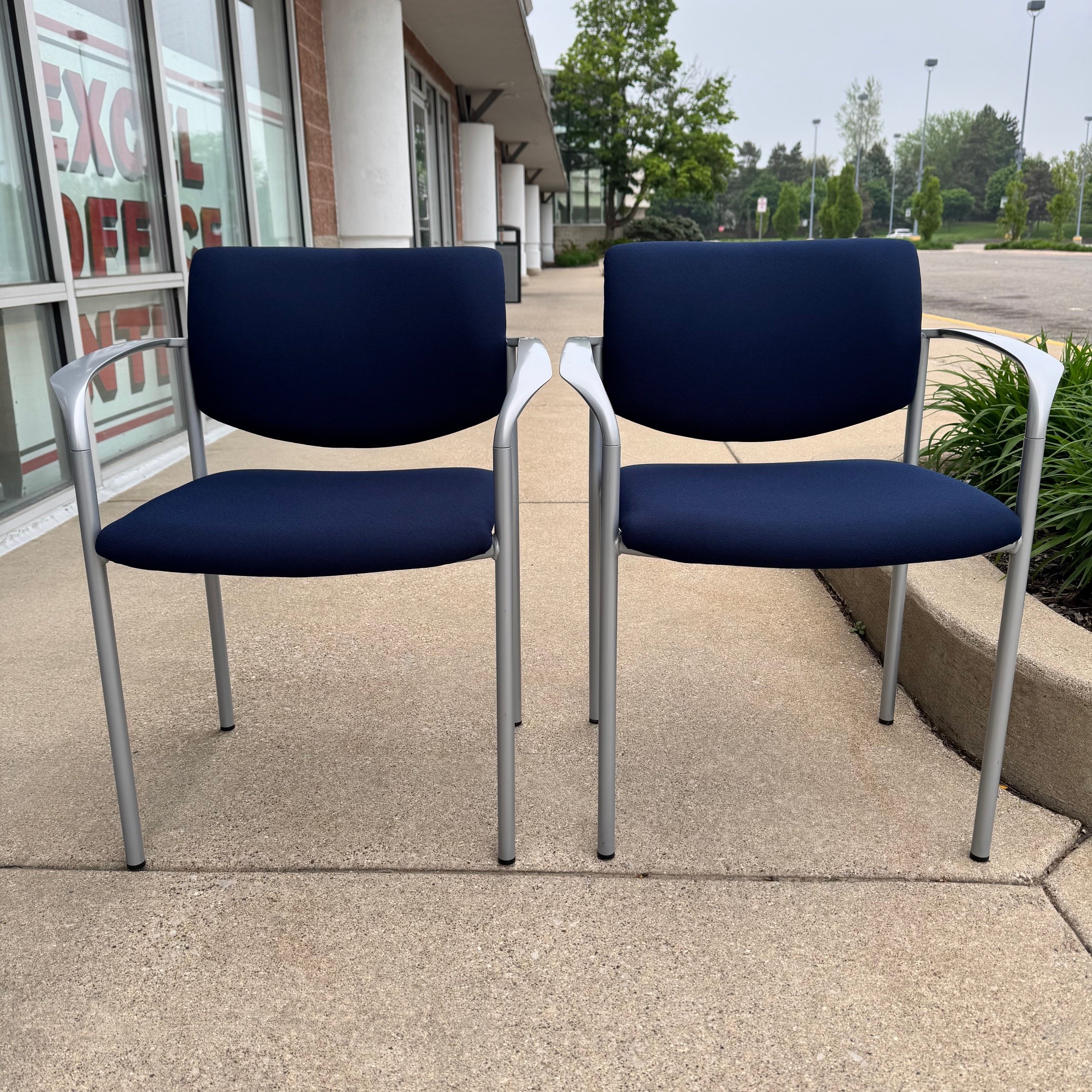 Used Navy Steelcase Player Series Guest Chair - Image 9