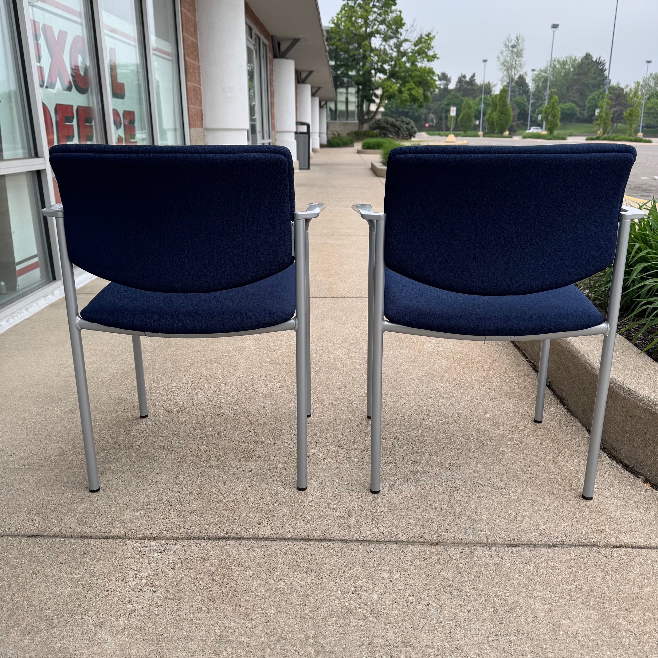 Used Navy Steelcase Player Series Guest Chair - Image 5