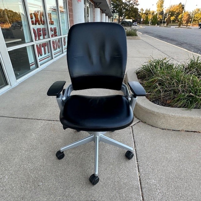 STEELCASE LEATHER LEAP V-2 TASK CHAIR