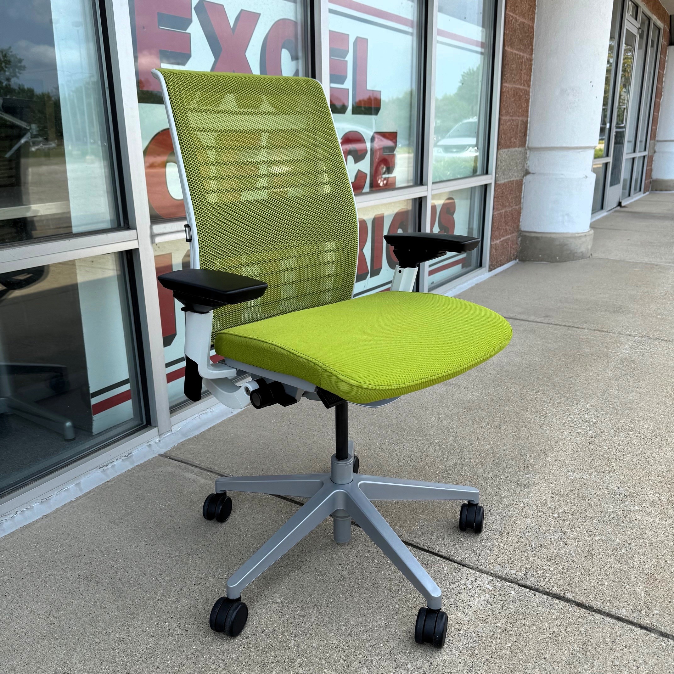 Wasabi Steelcase Think Series V-2 Task Chair Mesh Back - Image 2