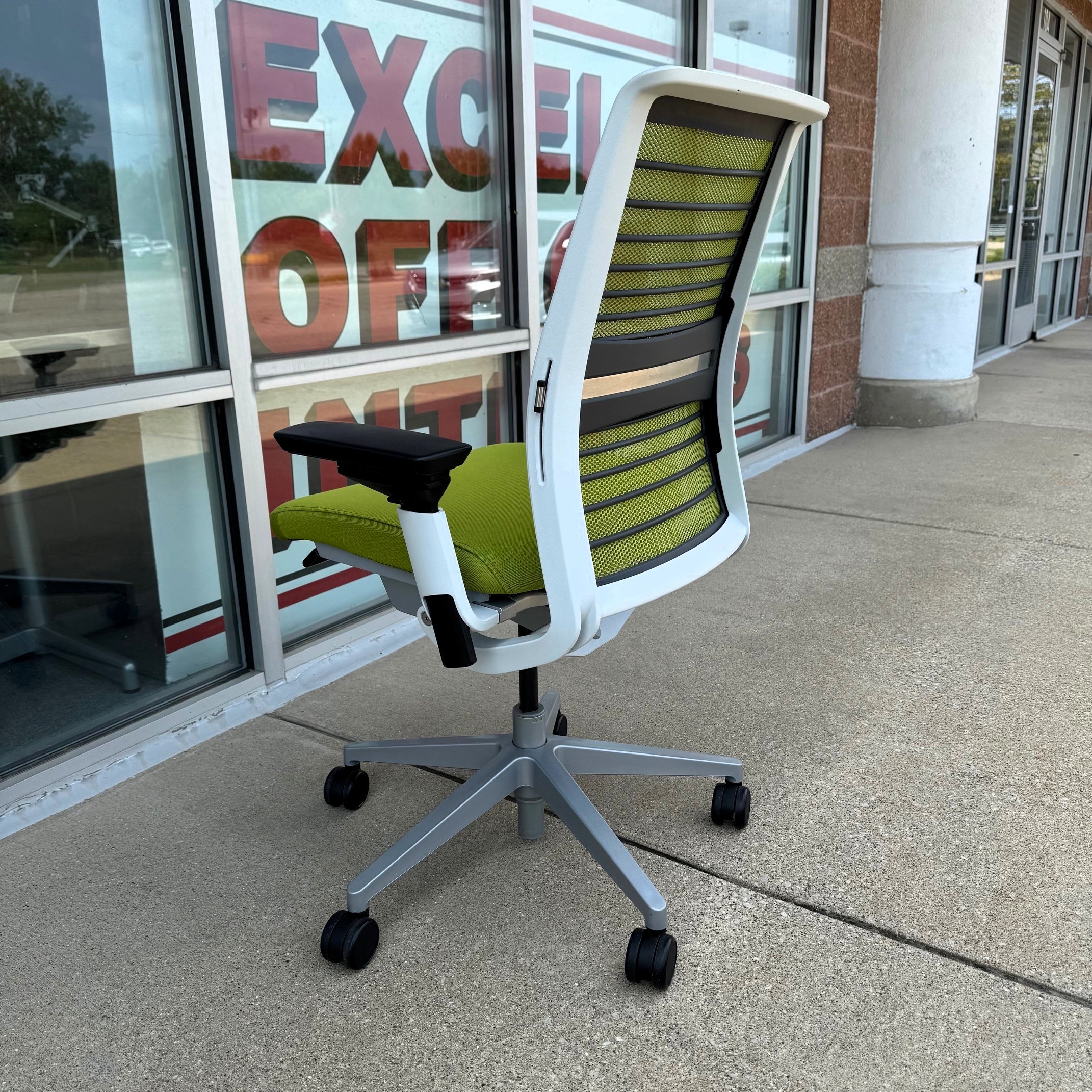 Wasabi Steelcase Think Series V-2 Task Chair Mesh Back - Image 6