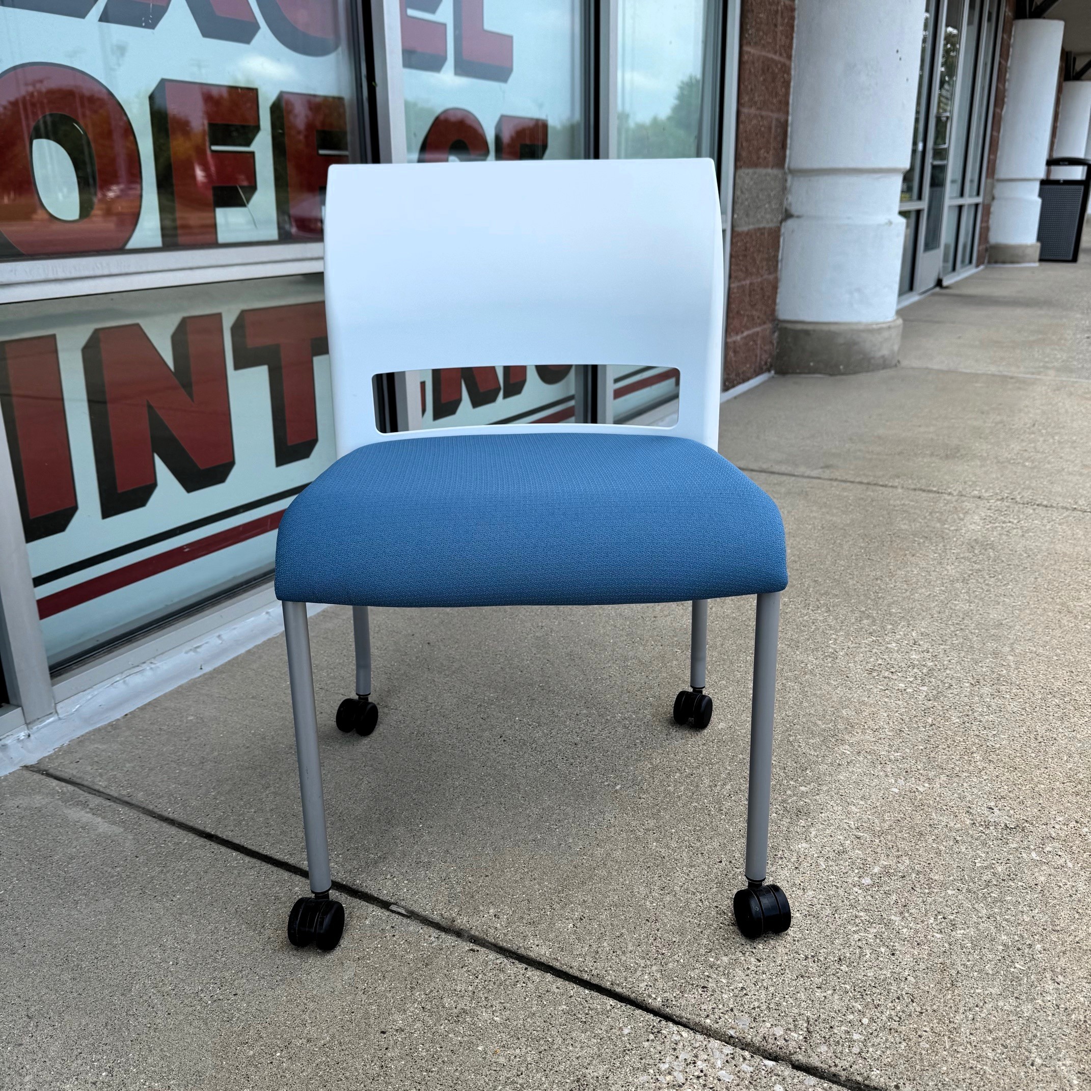 Used Sky Blue Steelcase Move Series Collaborative Chair