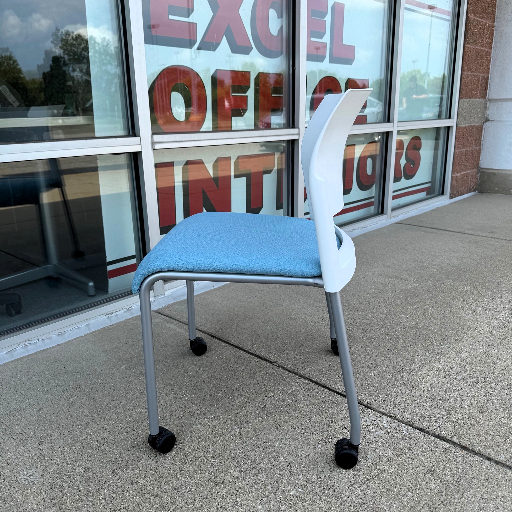 Used Atlantic Blue Steelcase Move Series Collaborative Chair - Image 7