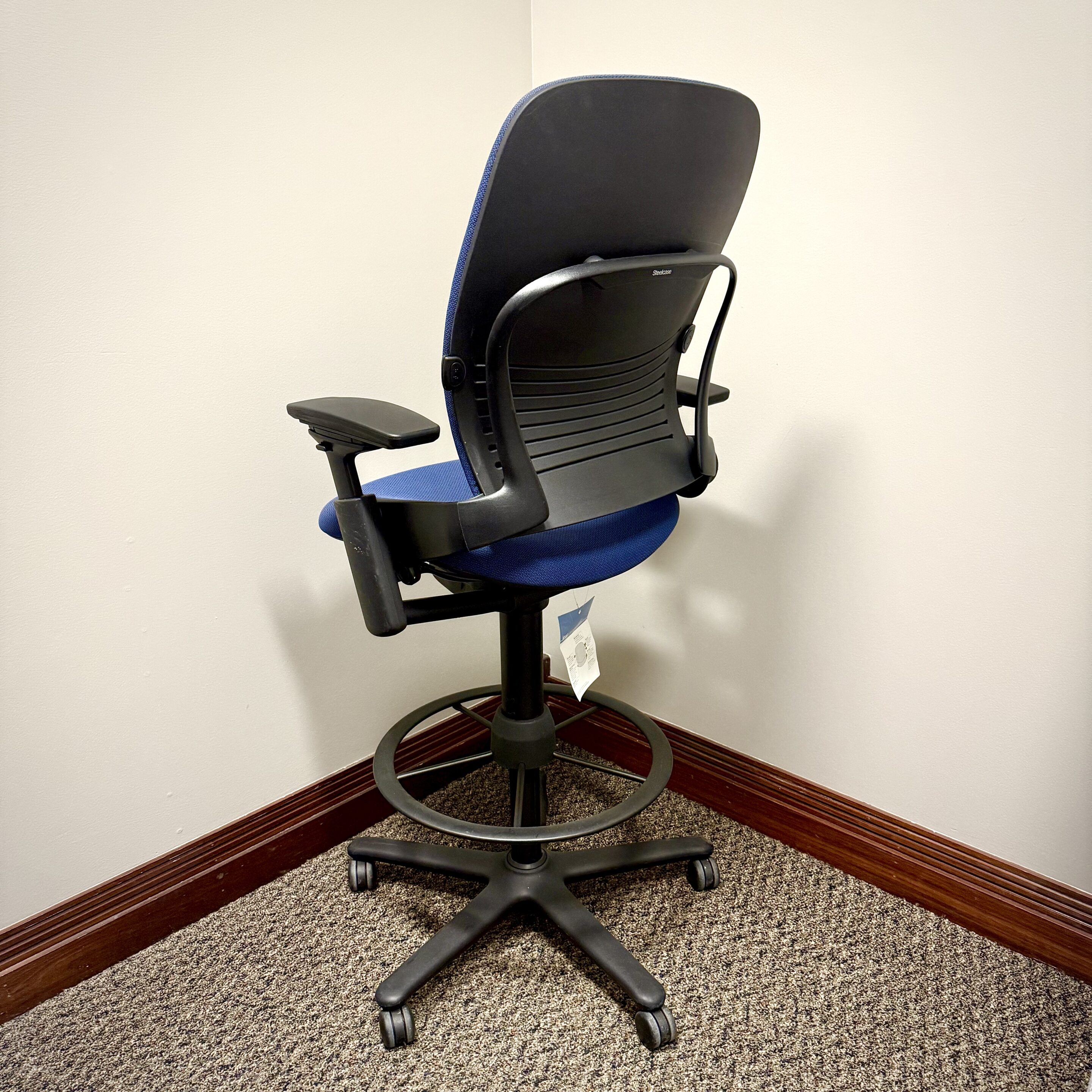 Steelcase Leap V-2 Stool - Image 4