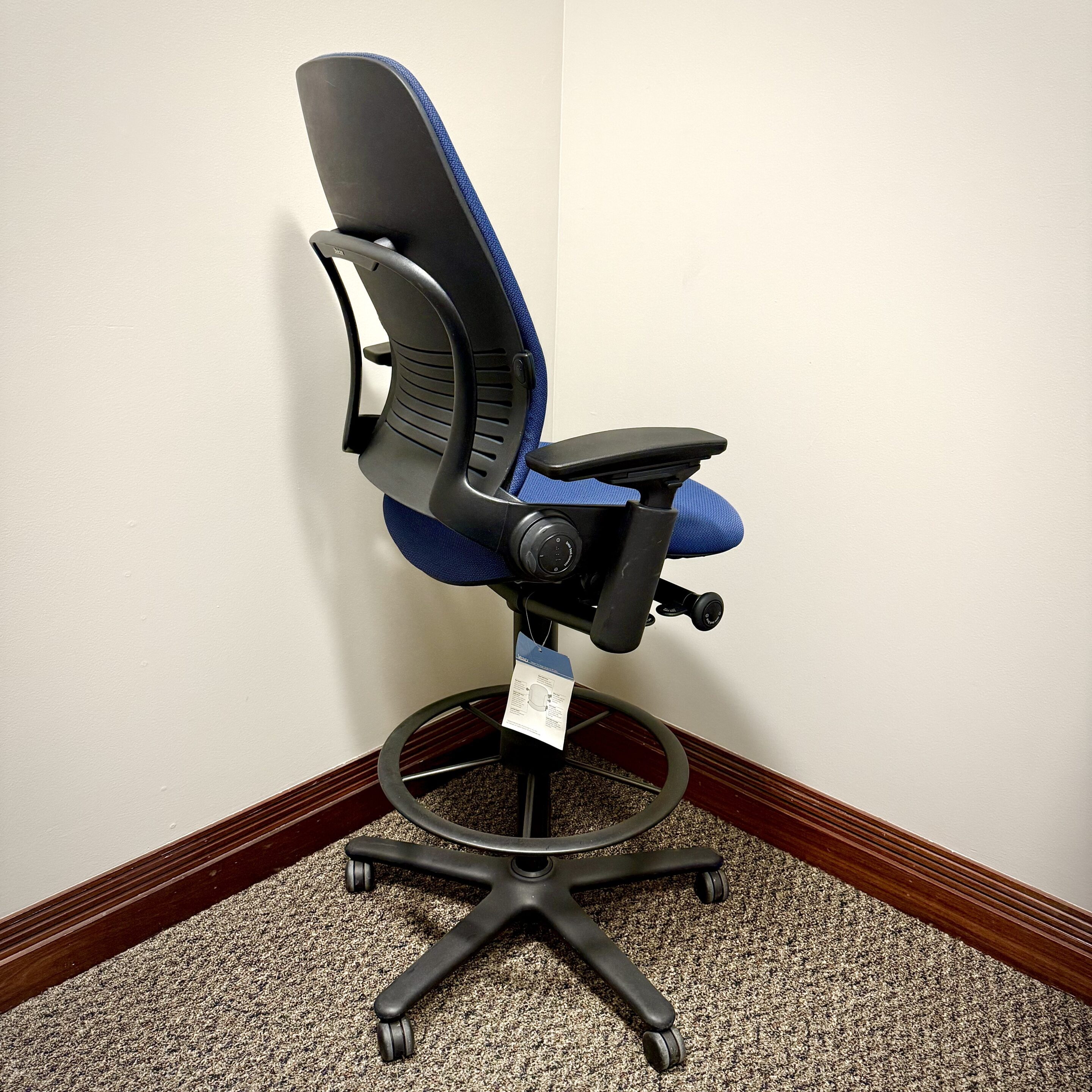 Steelcase Leap V-2 Stool - Image 6