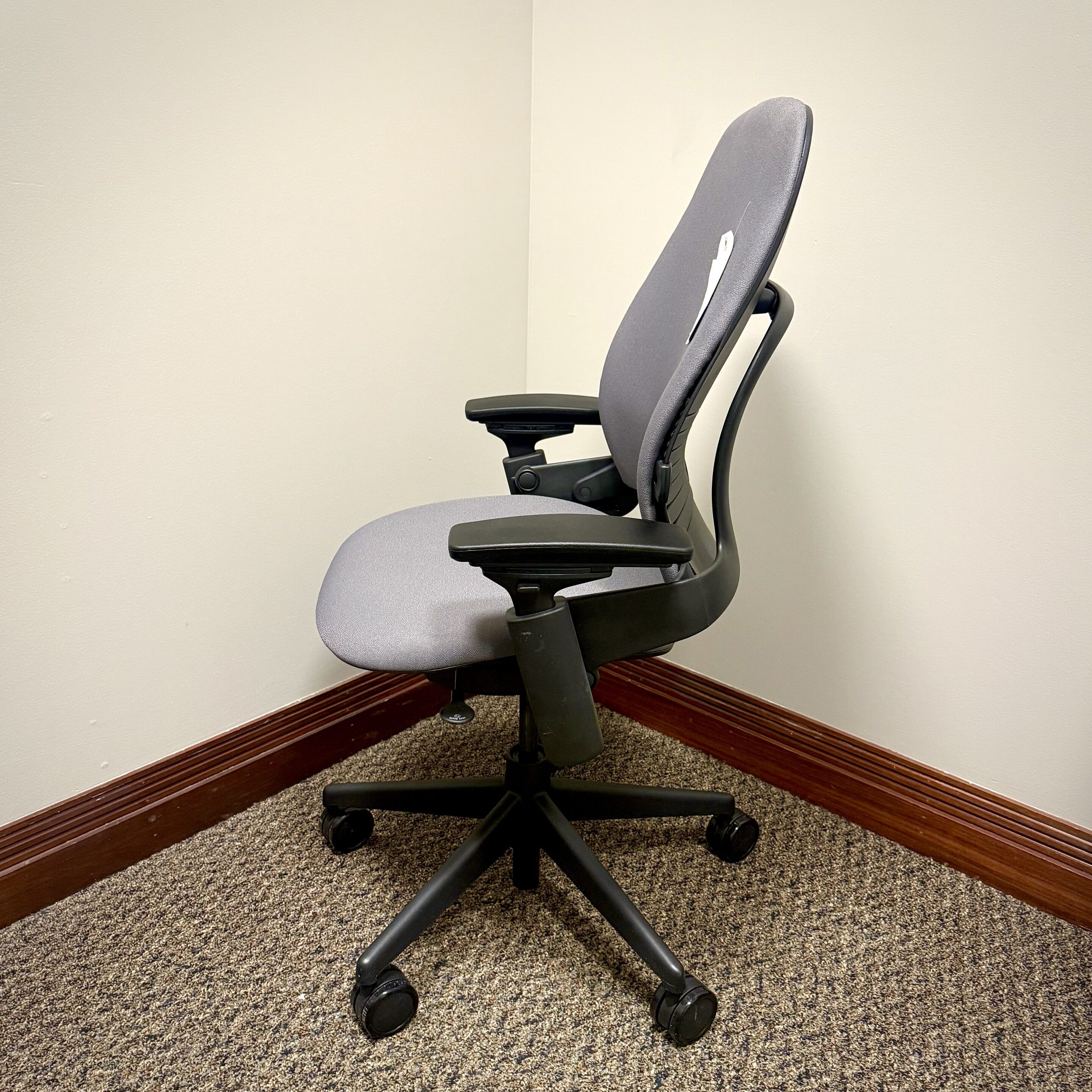 Steelcase Leap V-2 Grey - Image 3