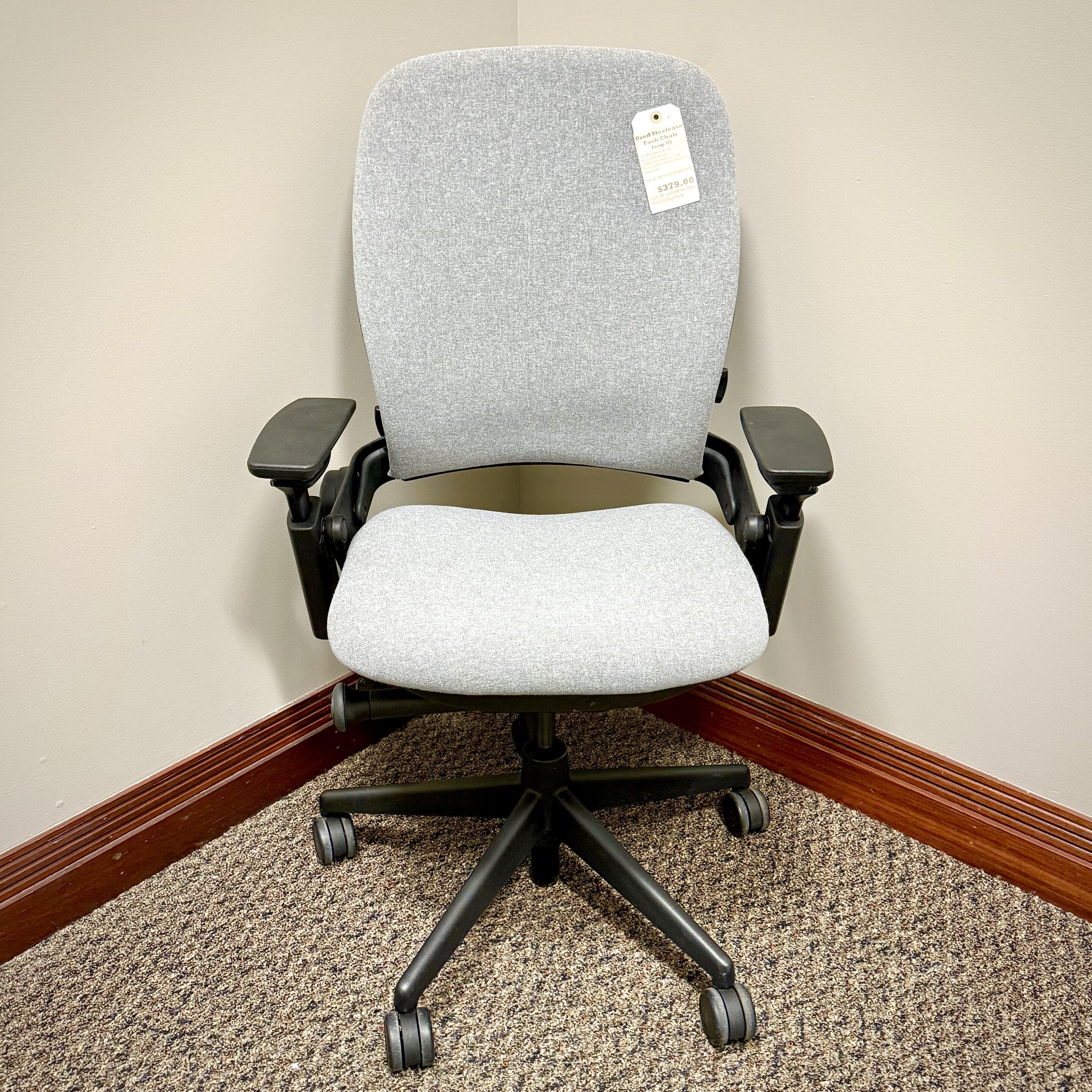 Steelcase Leap V-2 Iron