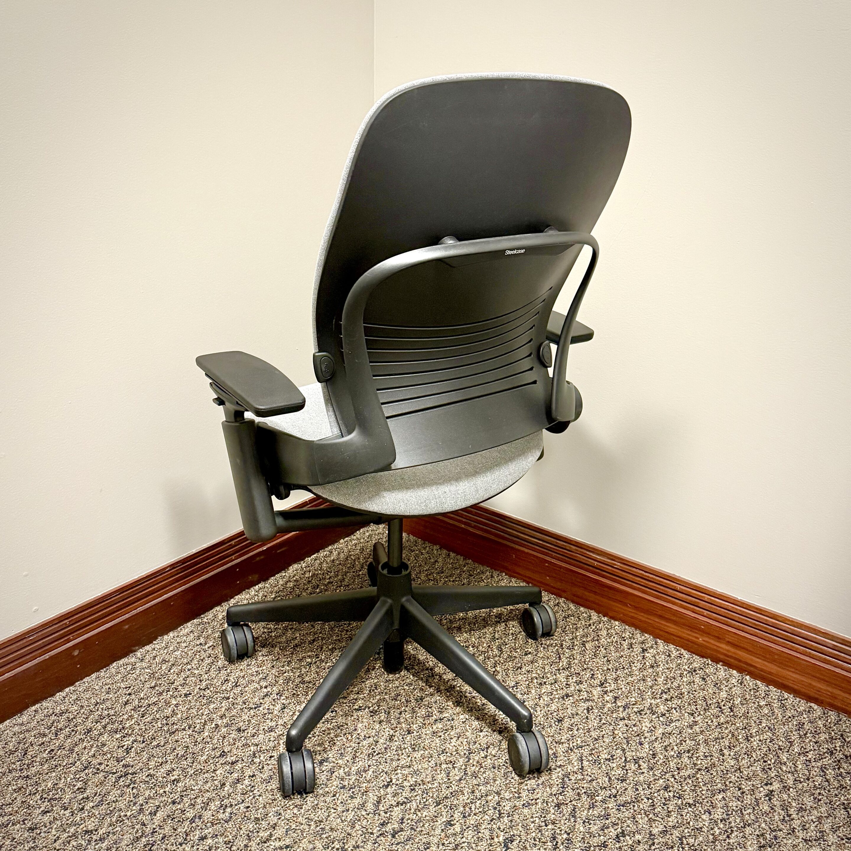 Steelcase Leap V-2 Iron - Image 4