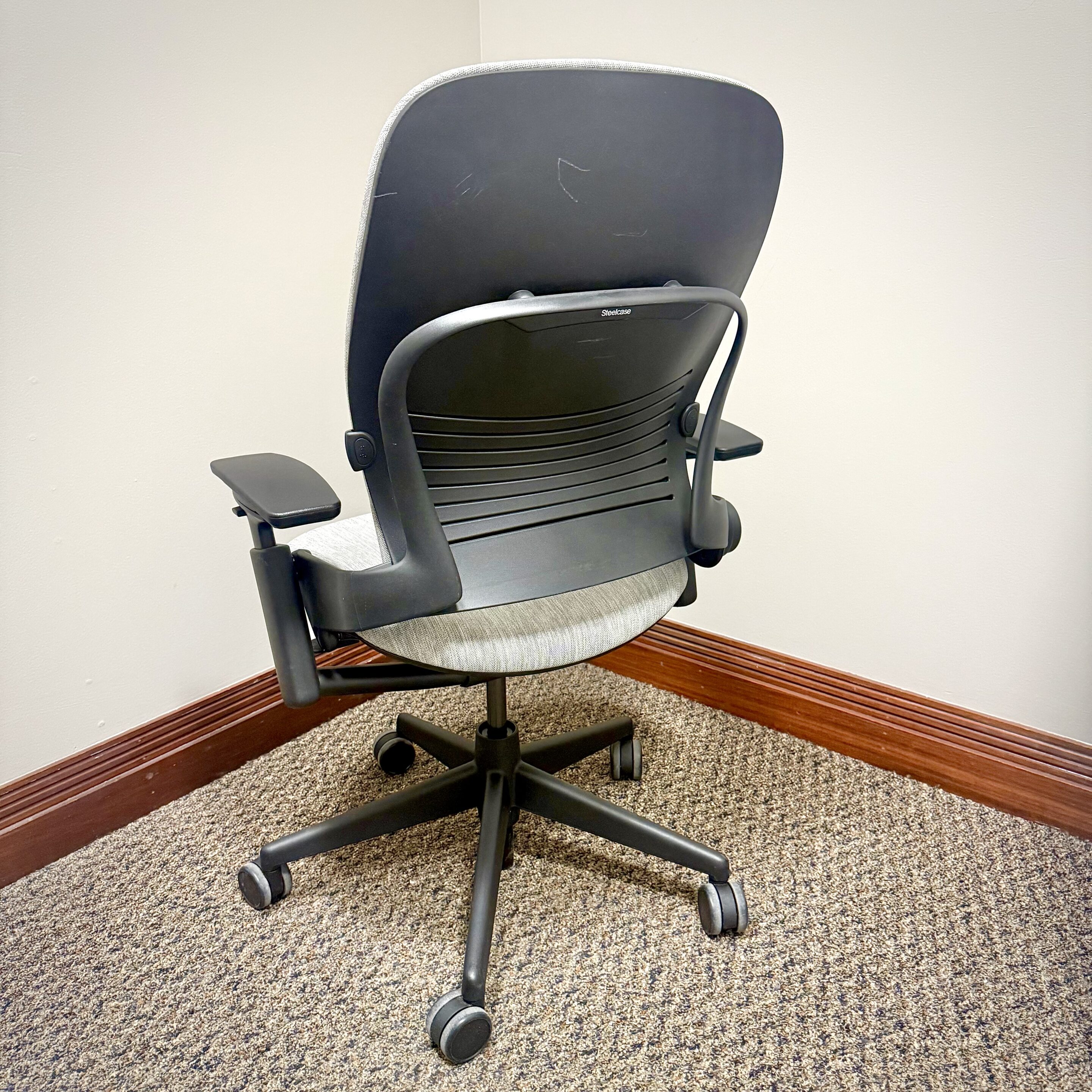 Steelcase Leap V-2 Luzon White - Image 4