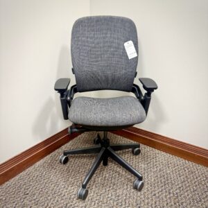 Steelcase Leap V-2 Luzon Black