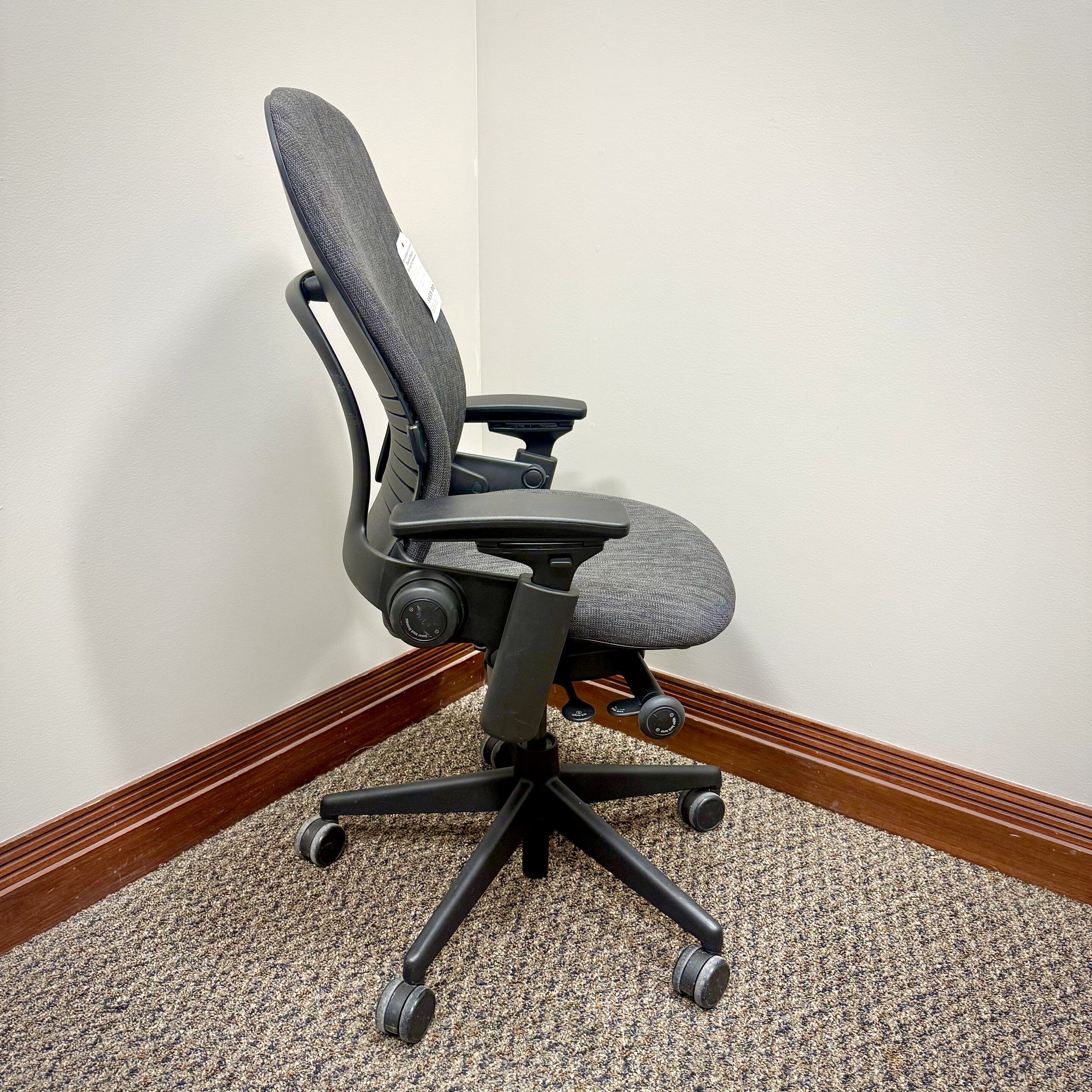 Steelcase Leap V-2 Luzon Black - Image 7