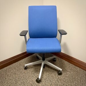 Steelcase Think Series V-1 Task chair with fabric back and seat cushion