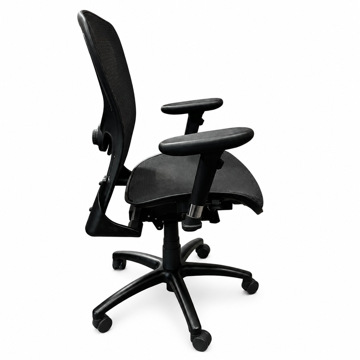 Strata 1570 Ergonomic Chair | Mesh Back | Adjustable Lumbar | Like New (ON SALE) - Image 8